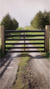 24 Farm Gates Entrance Ideas To Transform Your Property’s Curb Appeal