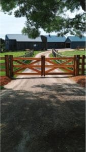 24 Farm Gates Entrance Ideas To Transform Your Property’s Curb Appeal